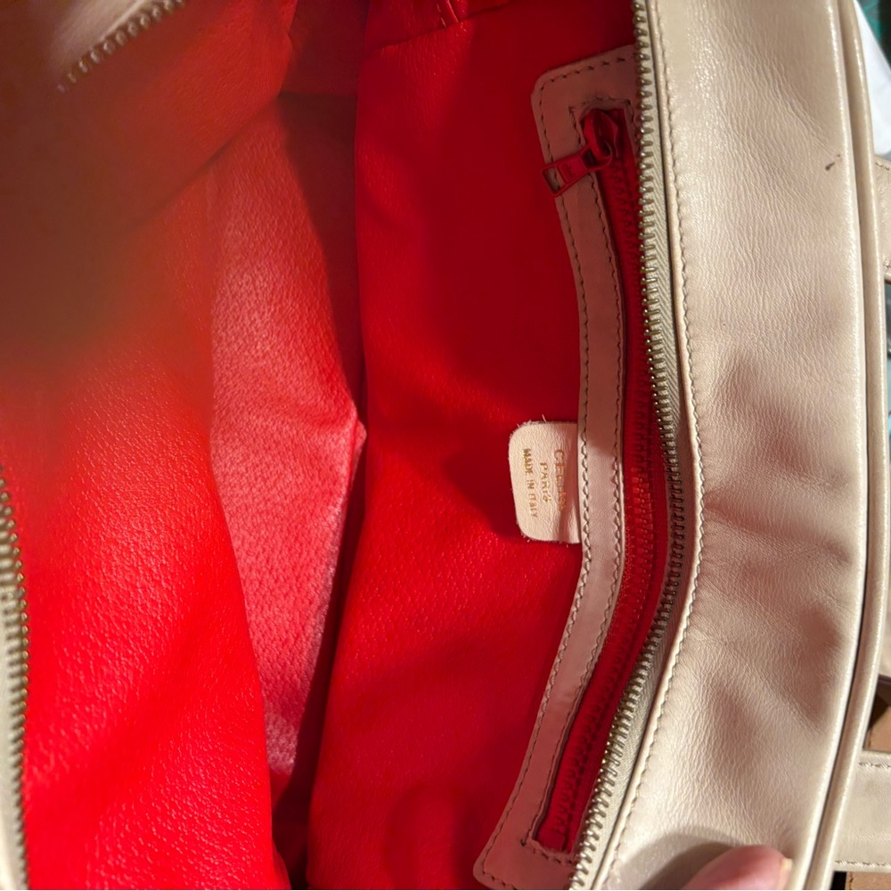 Celine Cream Shoulder Bag with Gold Detail - Picture 2 of 10